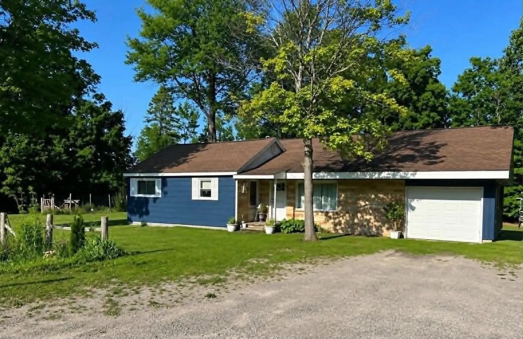 14065 N Grand Lake Highway, Presque Isle
