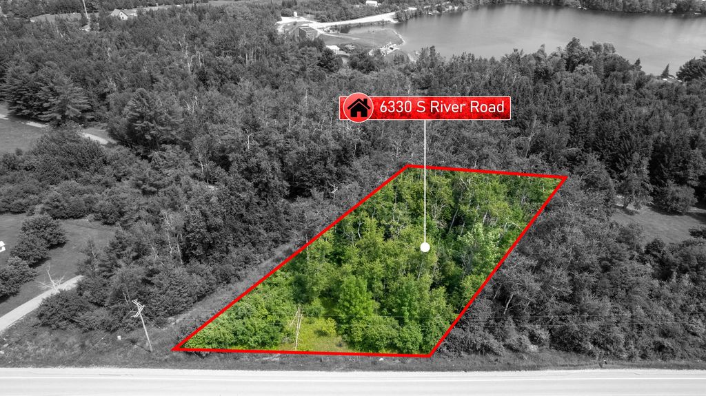 6330 S River Road, Cheboygan