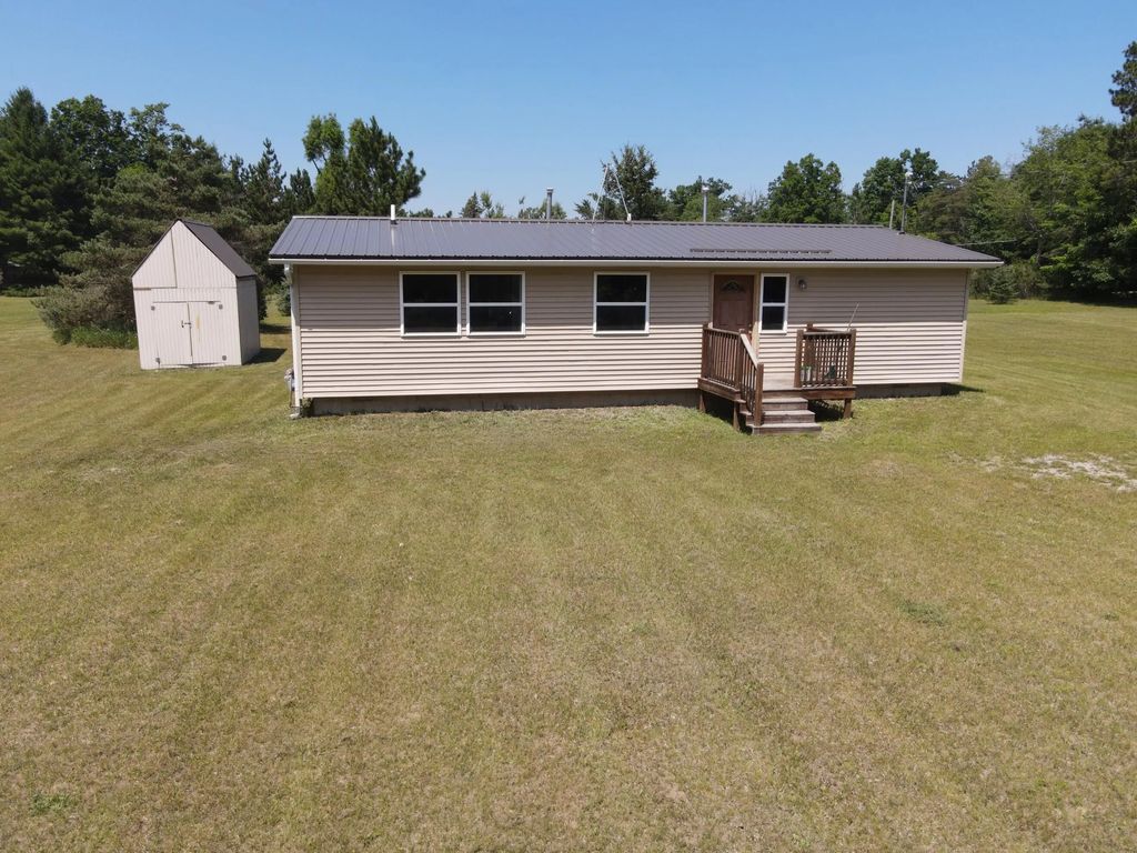1989 Betsy Boulevard, Fairview