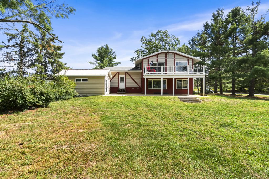 4038 Twin Oak Road, Gaylord