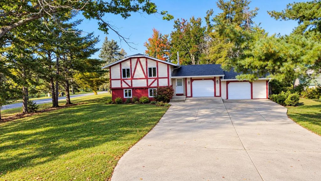 4038 Twin Oak Road, Gaylord