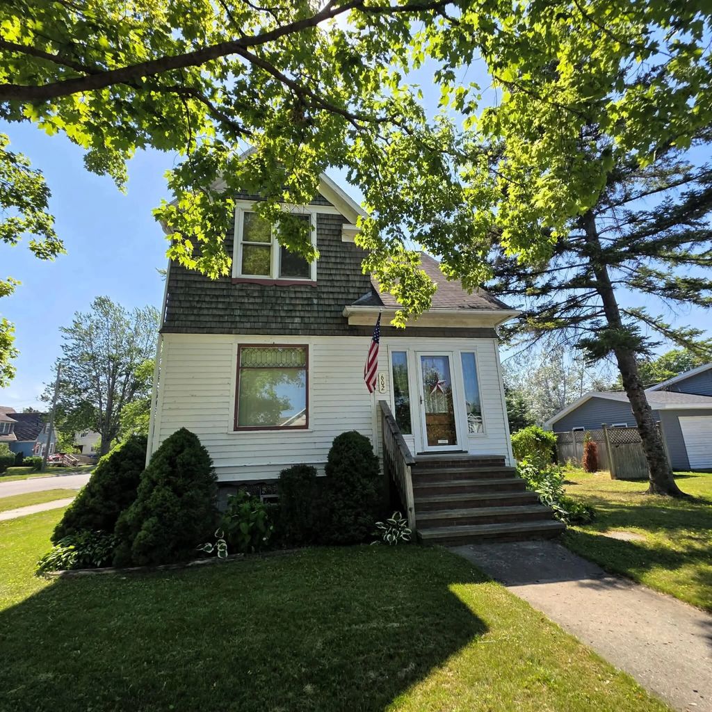 602 Lockwood Street, Alpena