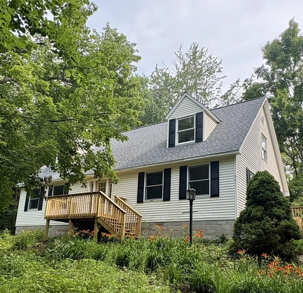 8871 Dellwood Drive, Elmira