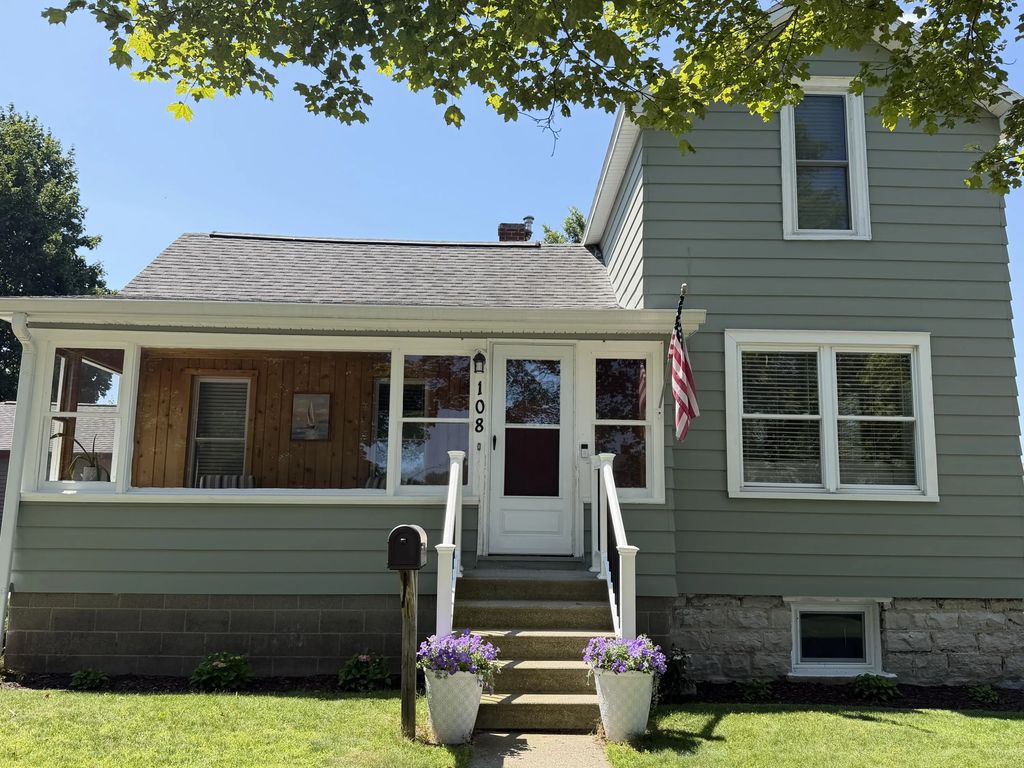108 E Baldwin Street, Alpena
