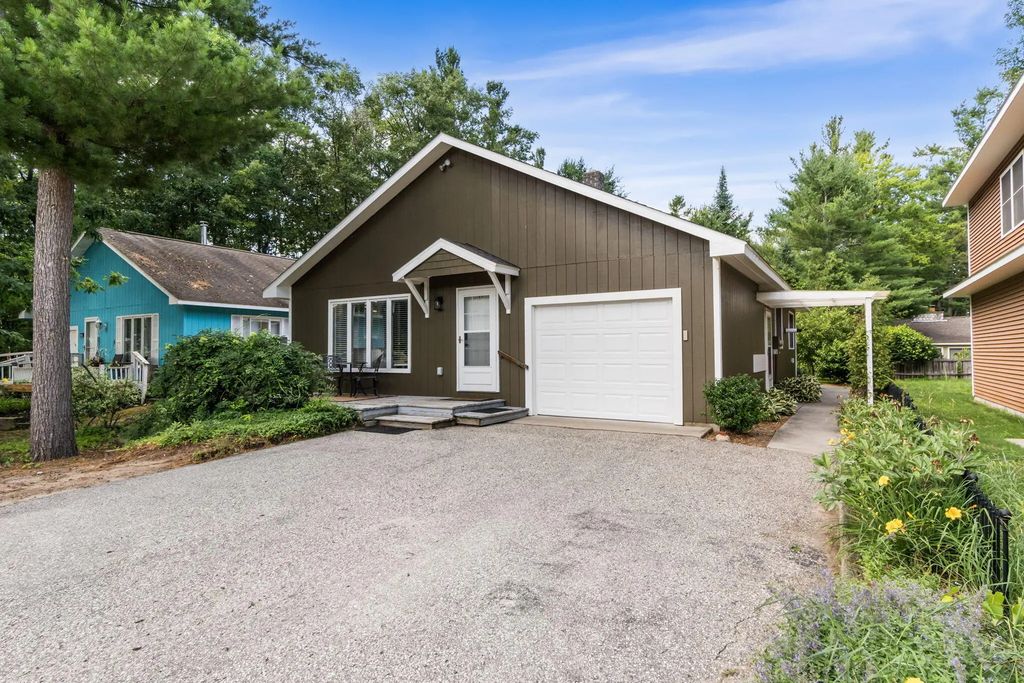 6540 Holden Road, Indian River