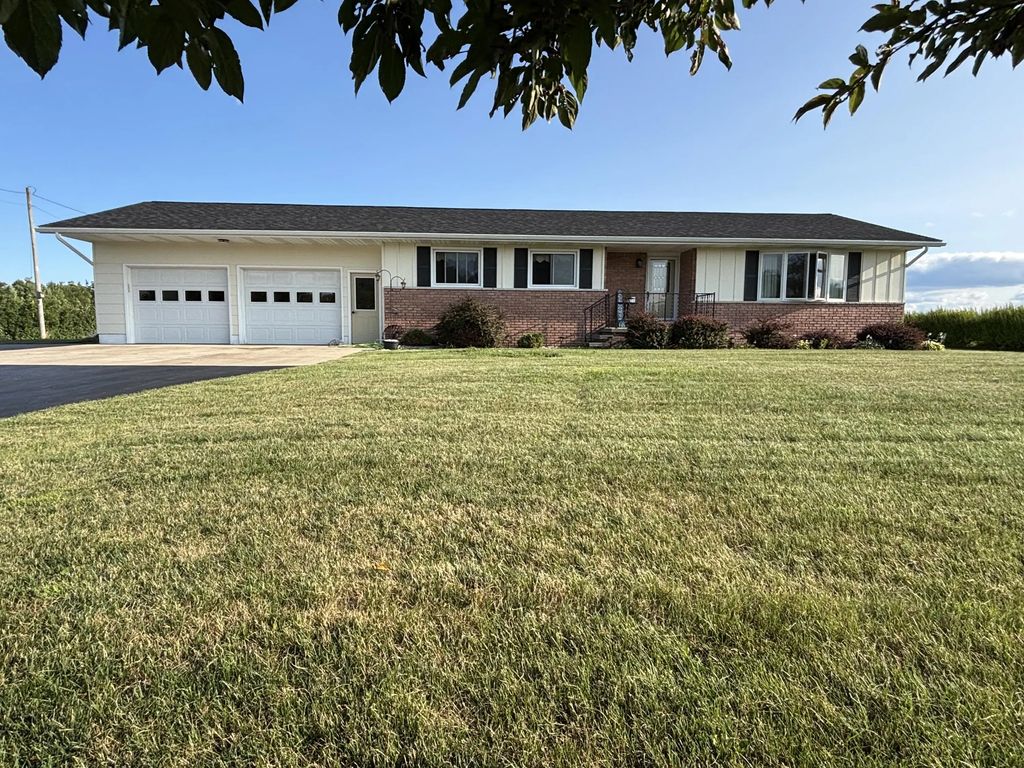 2335 W Co Road 638, Hawks