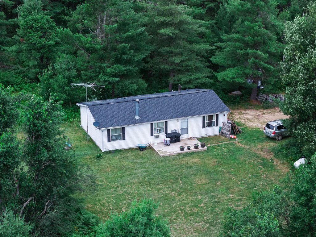 6275 Old Stump Road, Gaylord