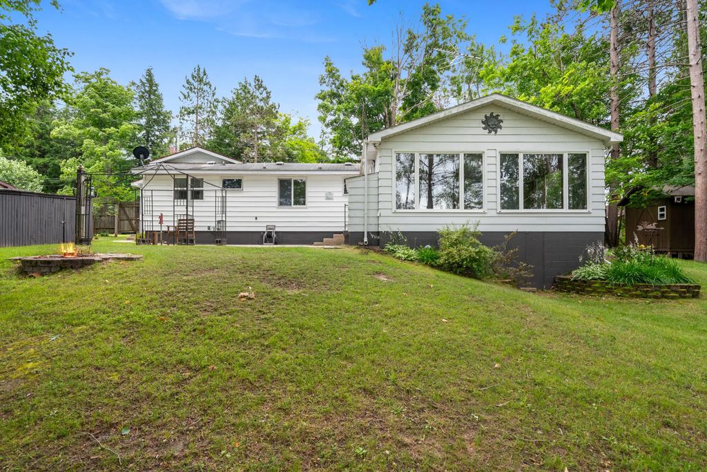 5699 S Smith Road, Cheboygan