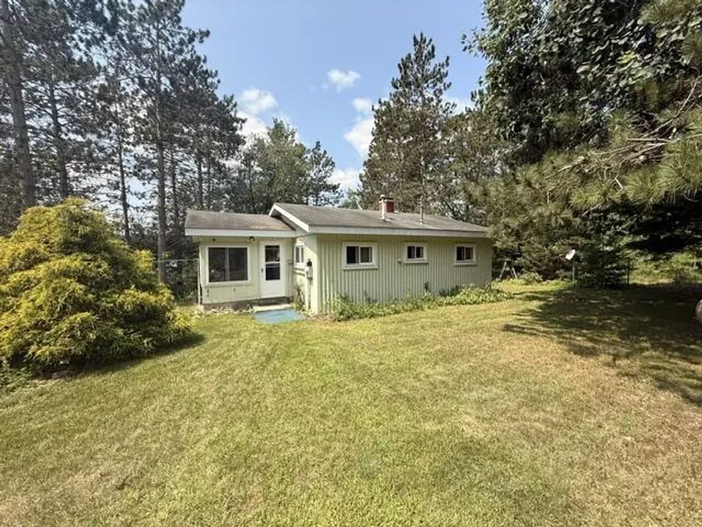 2215 Lake Drive, Fairview