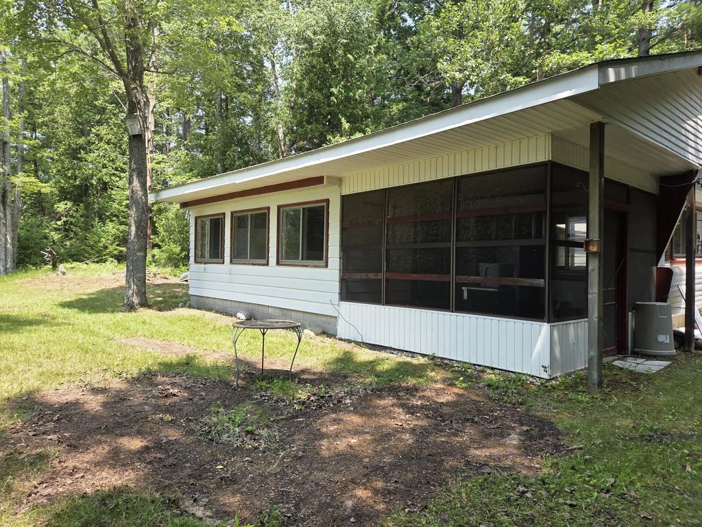 6293 Darga Road, Millersburg