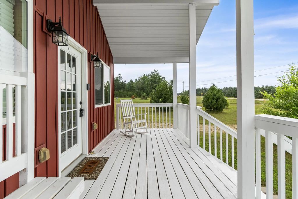 10280 N Black River Road, Cheboygan