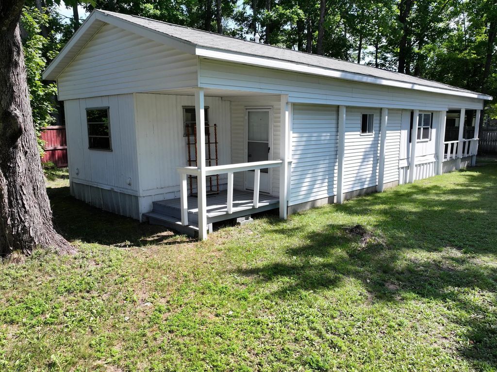 1663 Orange Grove Avenue, Gaylord