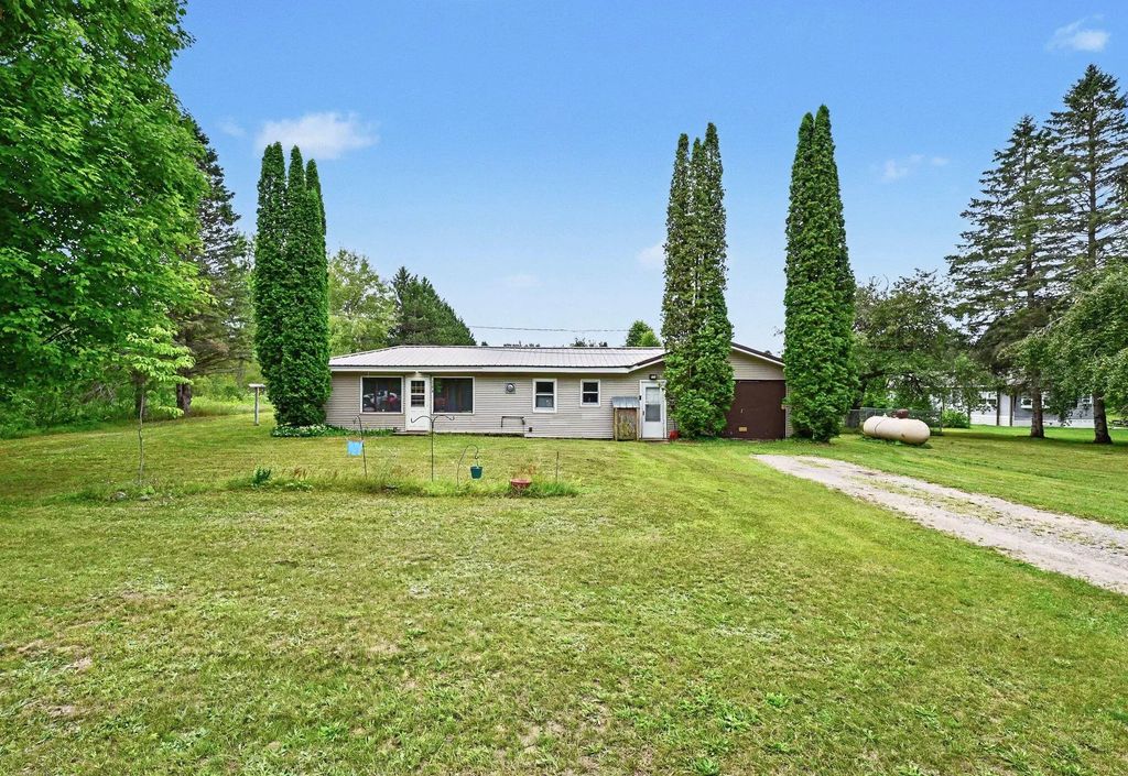 6298 County Road 612, Kalkaska