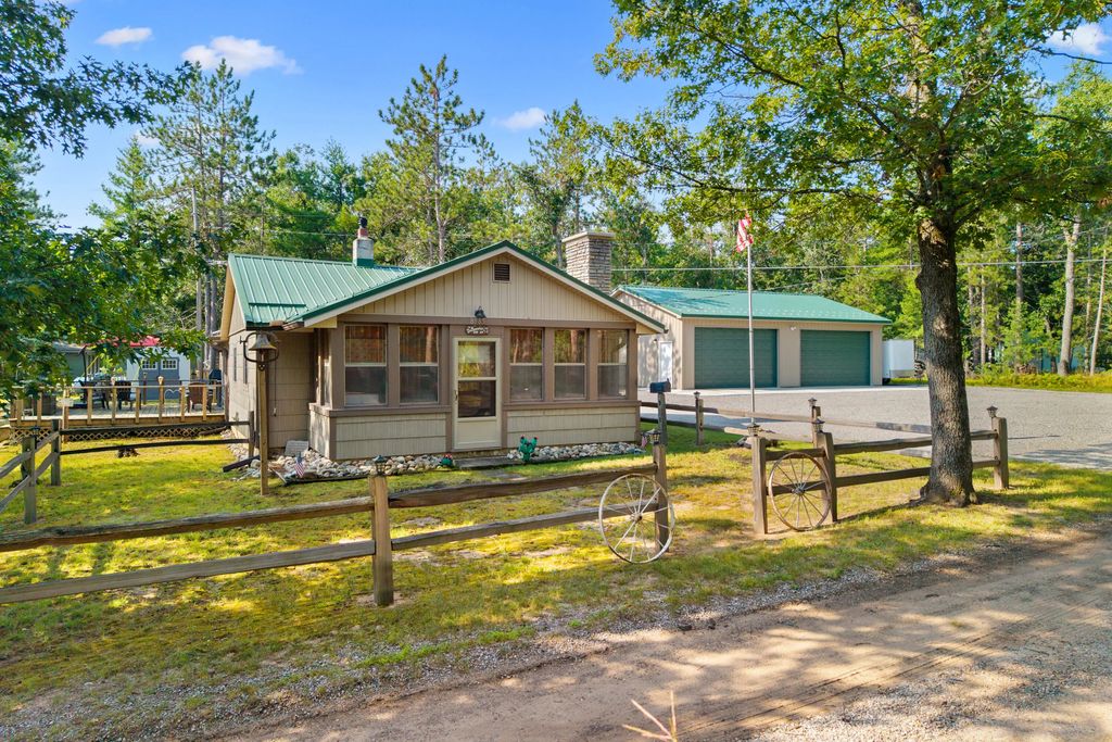 8985 Conifer Trail, Atlanta