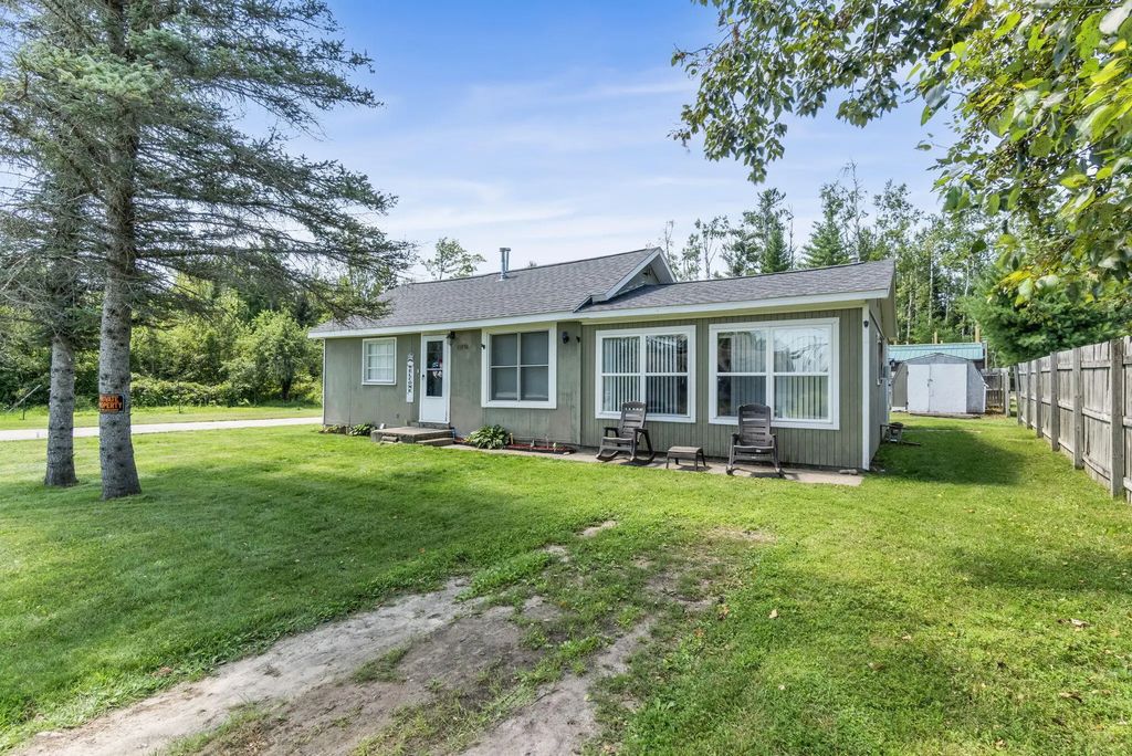 11930 County Road 487, Atlanta