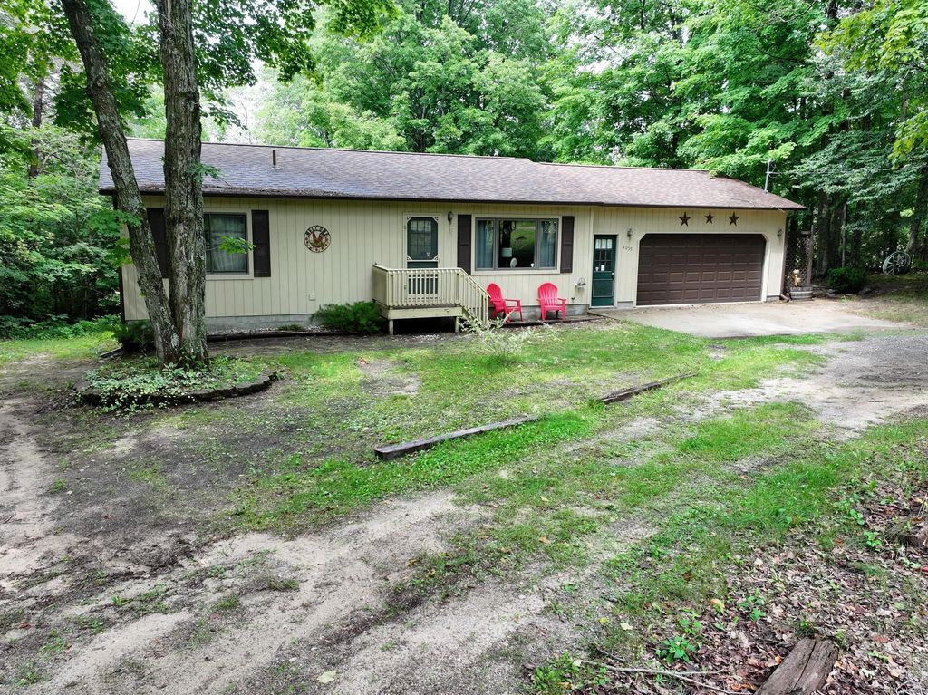8059 N Roberts Road, Frederic