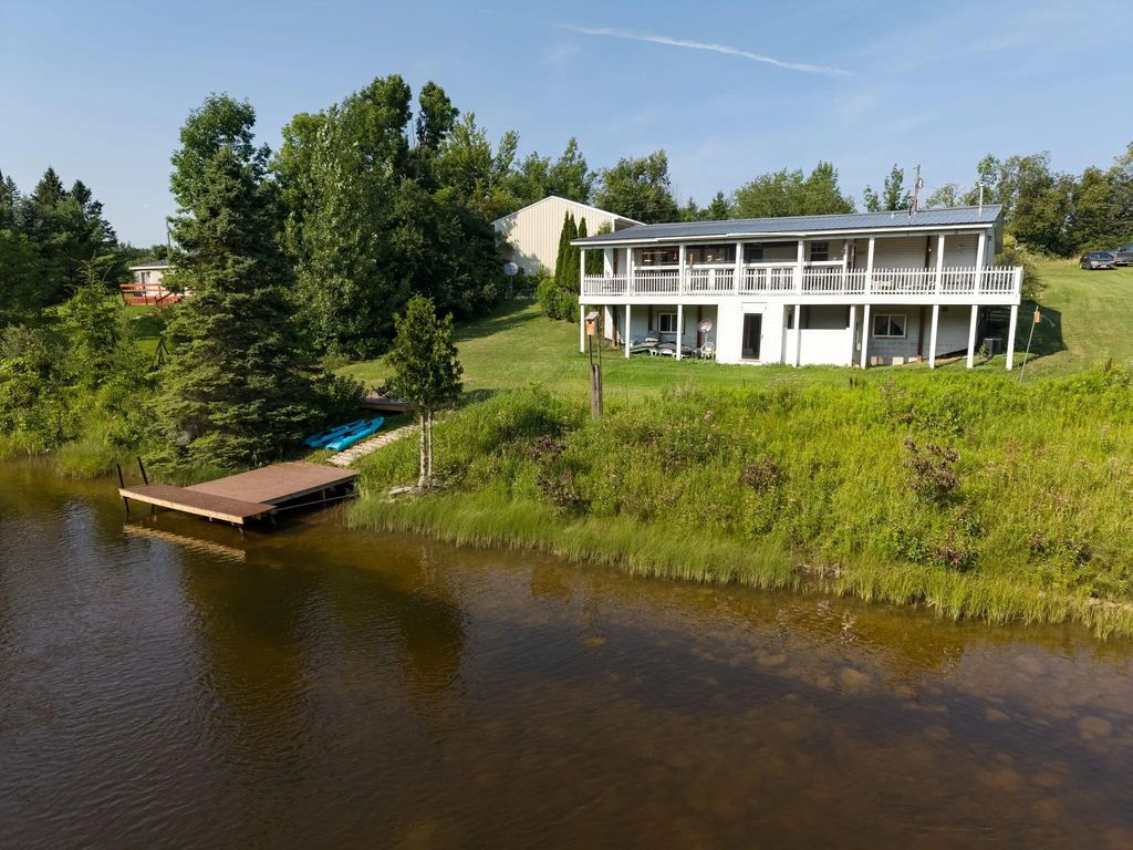 4849 Betterly Drive, Cheboygan