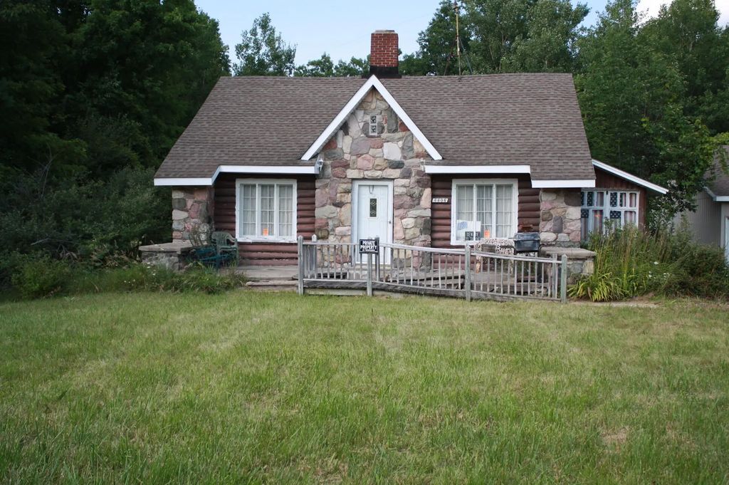 6606 N U.s. 23, Spruce