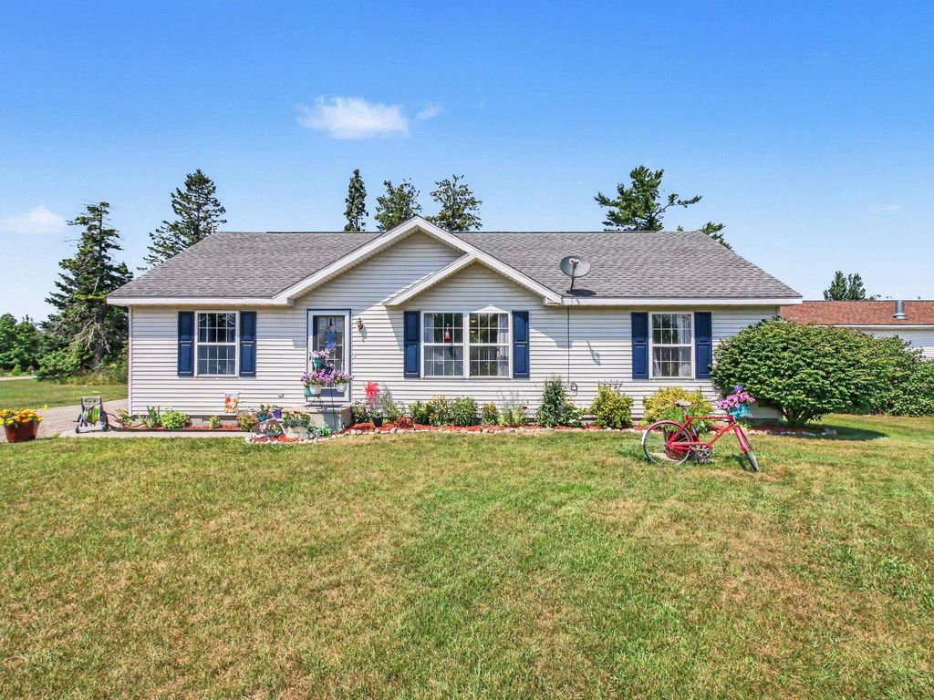 1013 Duncan Avenue, Cheboygan