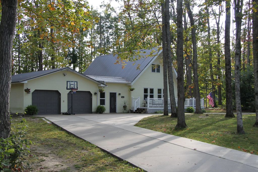 1685 Altorf Strasse, Gaylord