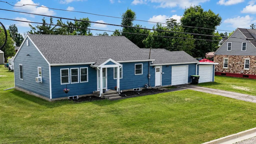 424 N Court Avenue, Gaylord