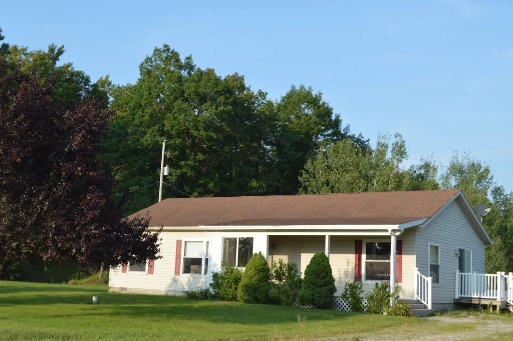 240 Davis Road, Mio