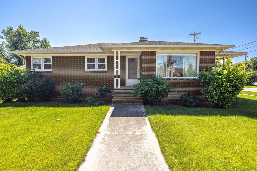 1220 W Washington Avenue, Alpena