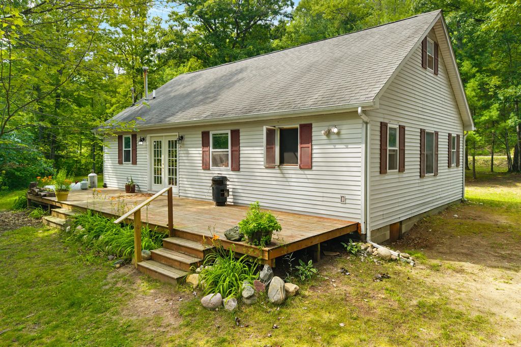 1922 Fish Lab Road, Lewiston