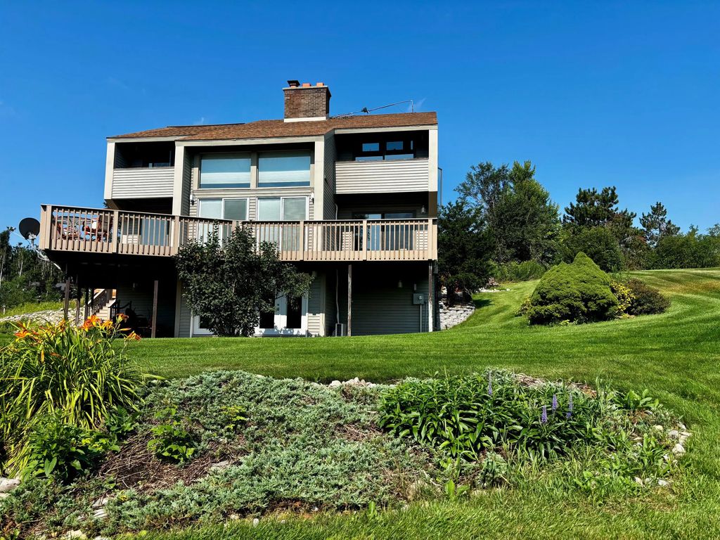 5388 Golfview Lane, Gaylord