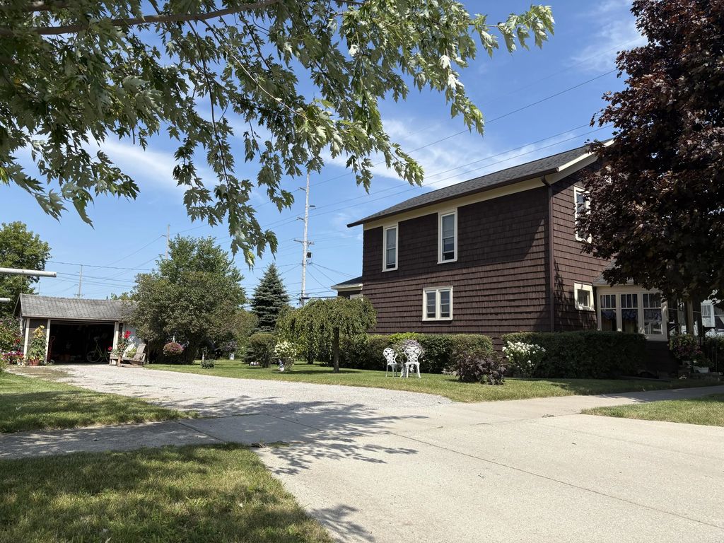411 Commercial Street, Alpena