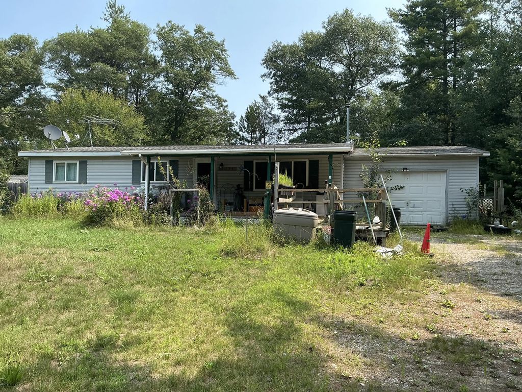 6294 Seminole Street, Oscoda