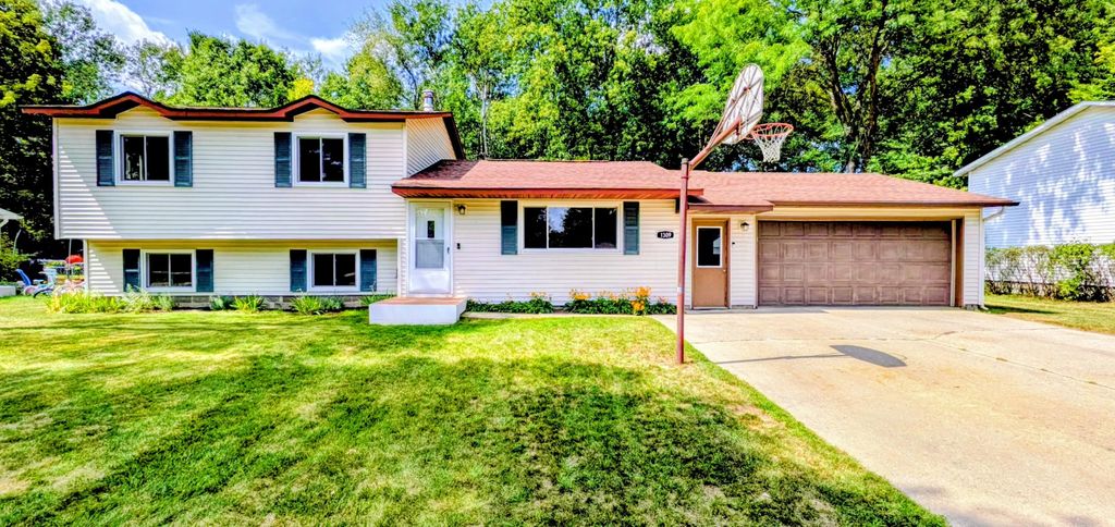 1309 N Antler Street, Gladwin