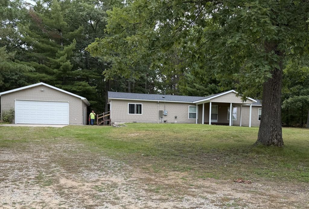5776 Eddy Drive, St. Helen