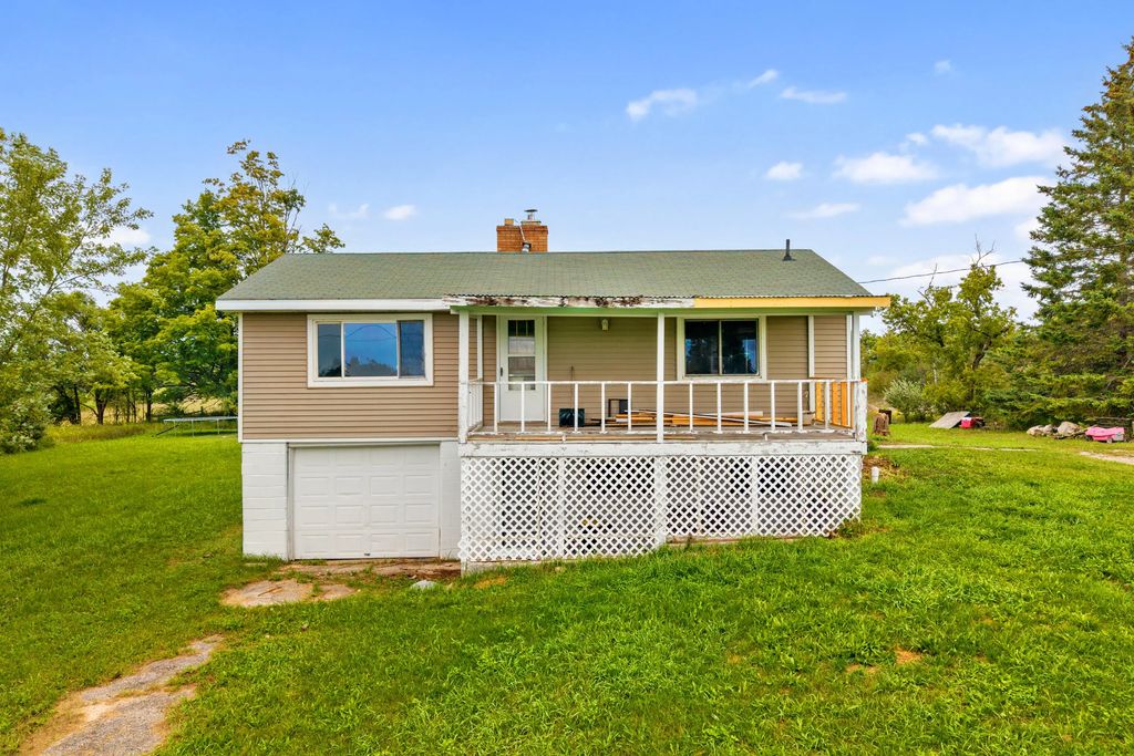 12382 Carney Road, Lachine