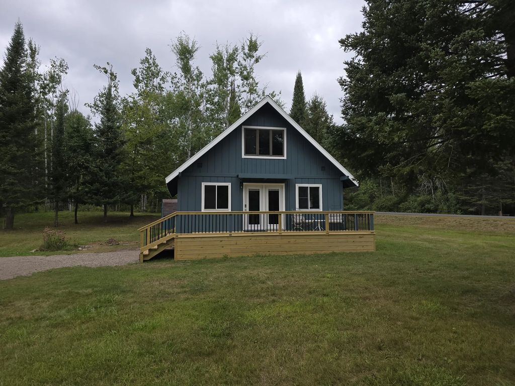 15020 Valley Drive, Wolverine