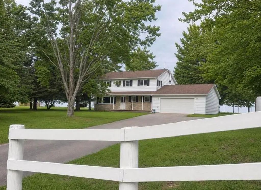 5476 Michigan 33, Onaway