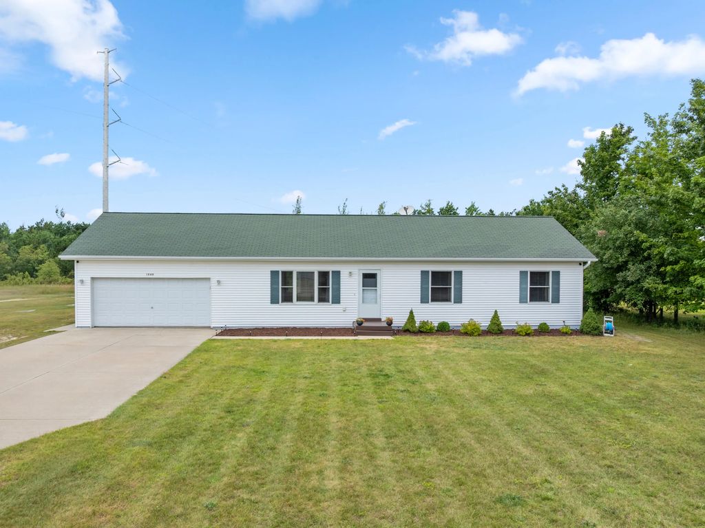 1060 Meadowwood Court, Gaylord