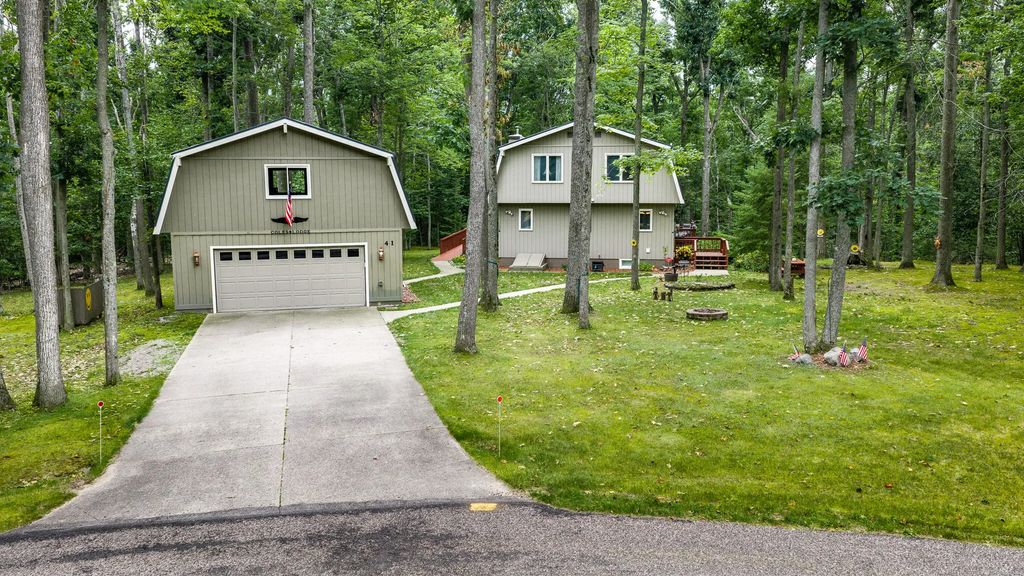 41 Waneta Court, Gaylord