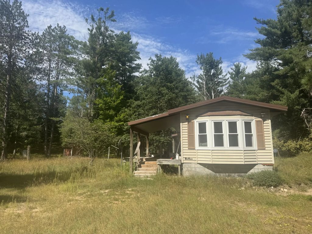 7833 Old Vanderbilt Road, Vanderbilt