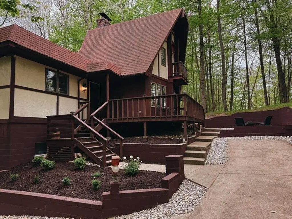 9550 Pere Marquette Drive, Stanwood