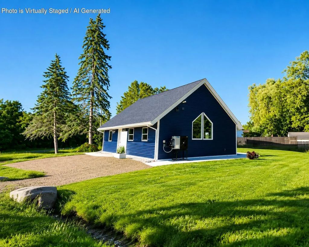 302 George Street, Cheboygan