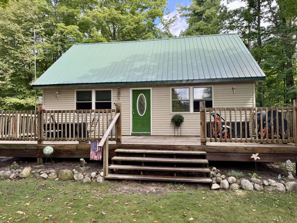 9283 Cutover Drive, Elmira