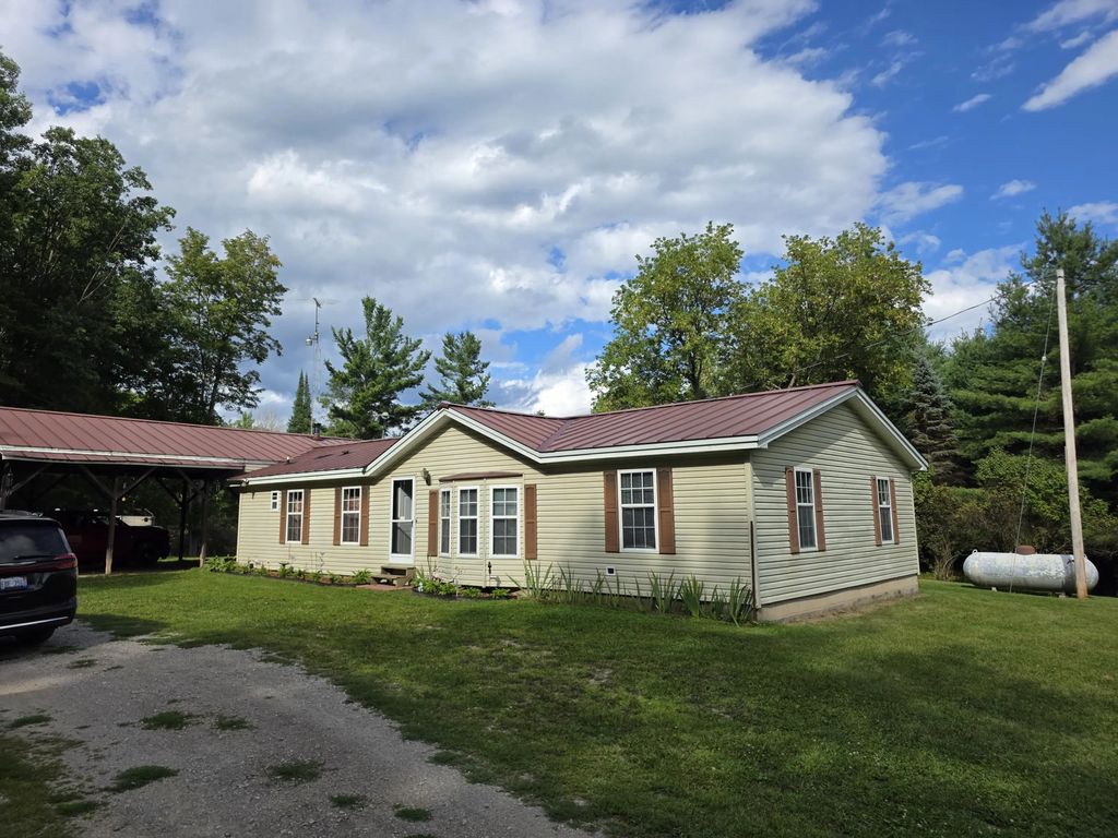 5170 Webster Road, Glennie