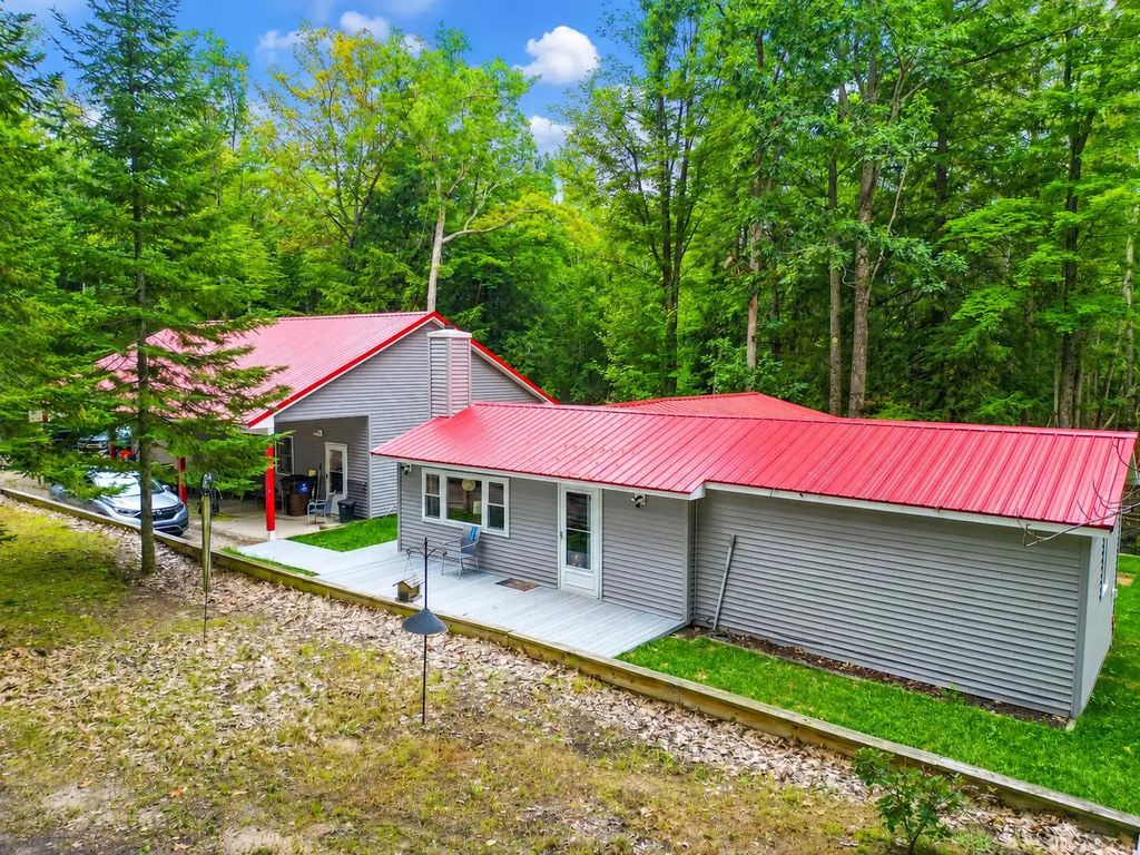 527 Eagles Nest Road, Indian River