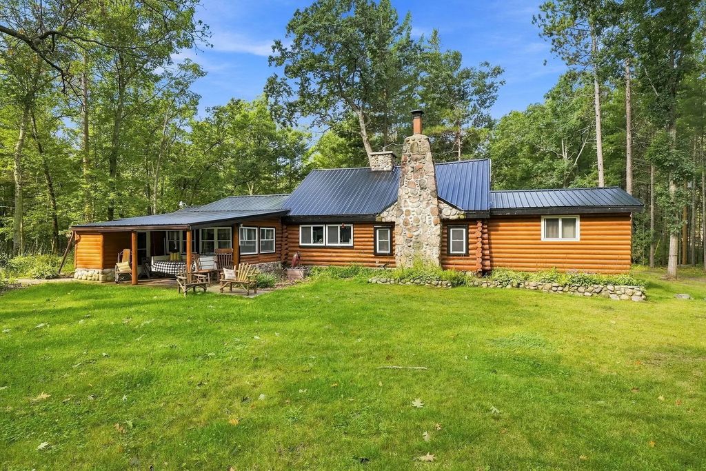 4520 W Emery Road, Prudenville