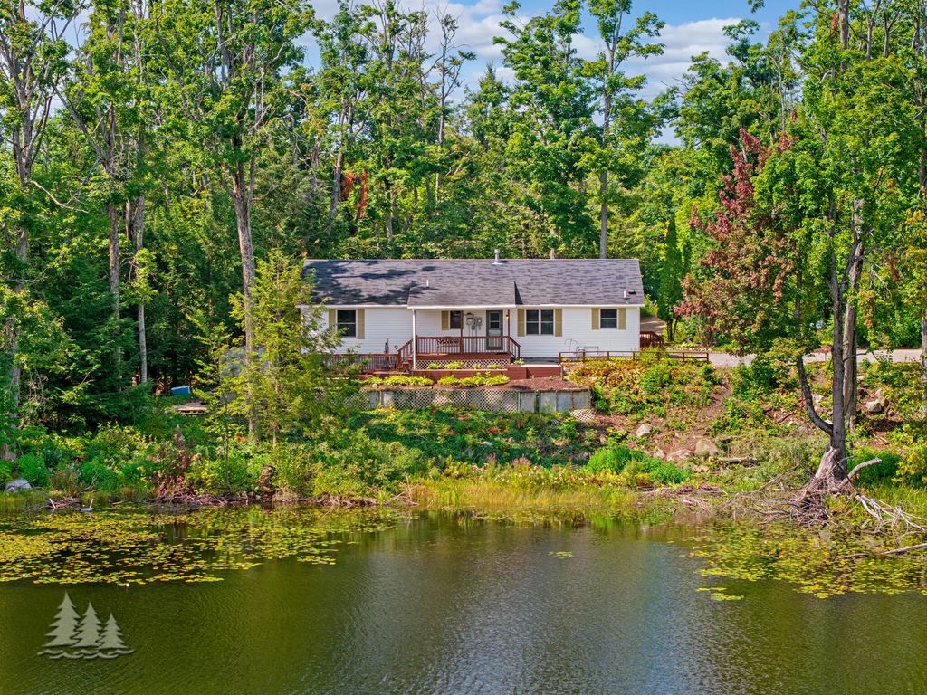 9415 W Gaylanta Drive, Atlanta
