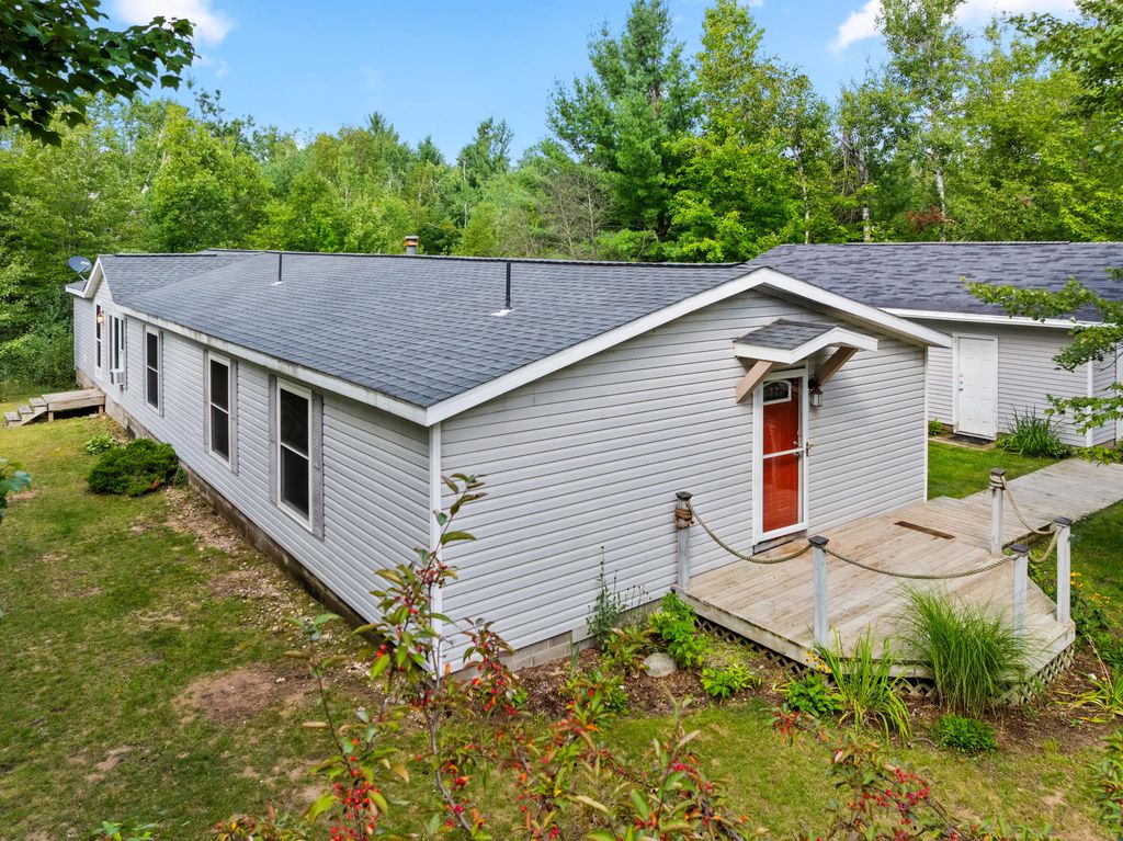 6930 E Arrowroot Trail, Gaylord