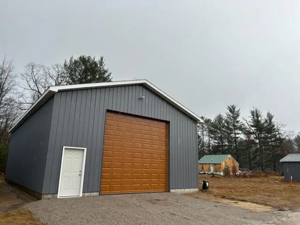 566 W West Branch Road, Prudenville