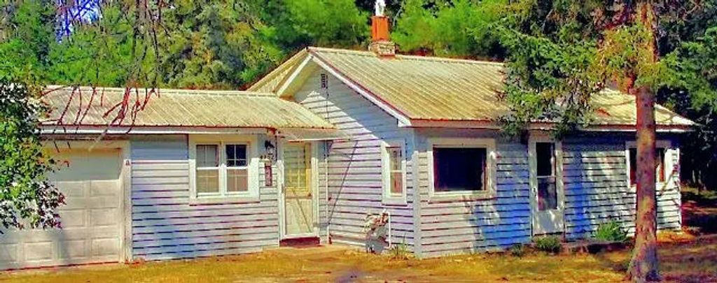 6252 Old Lake Road, Grayling