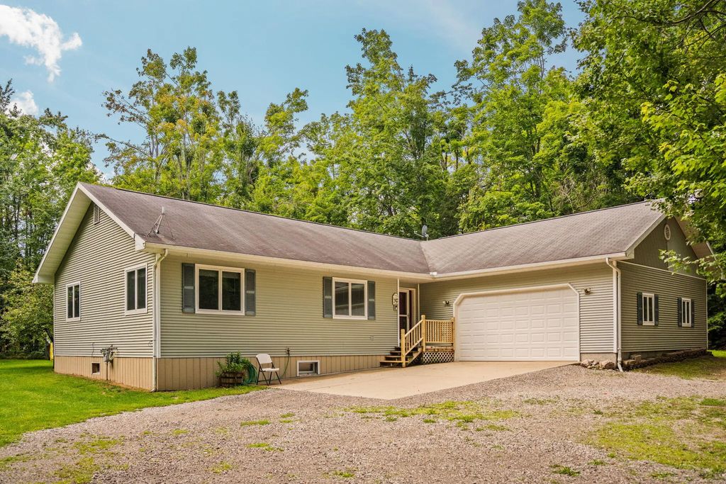 2099 Deepwoods Drive, Gaylord
